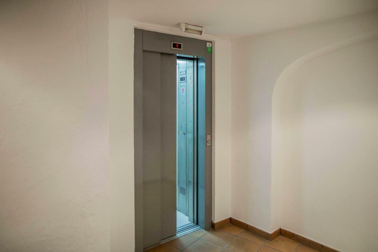 Apartamento Francesc Samso Girona Exterior photo